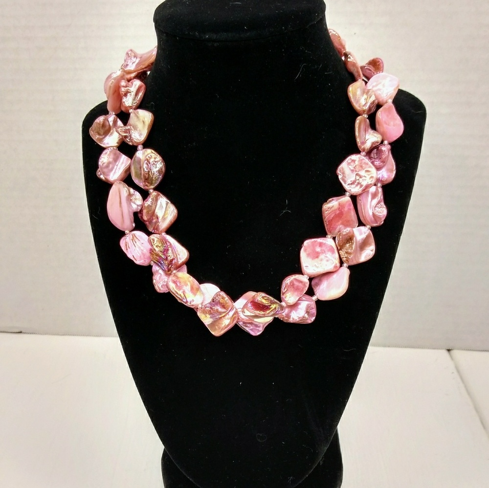Glass bead necklace